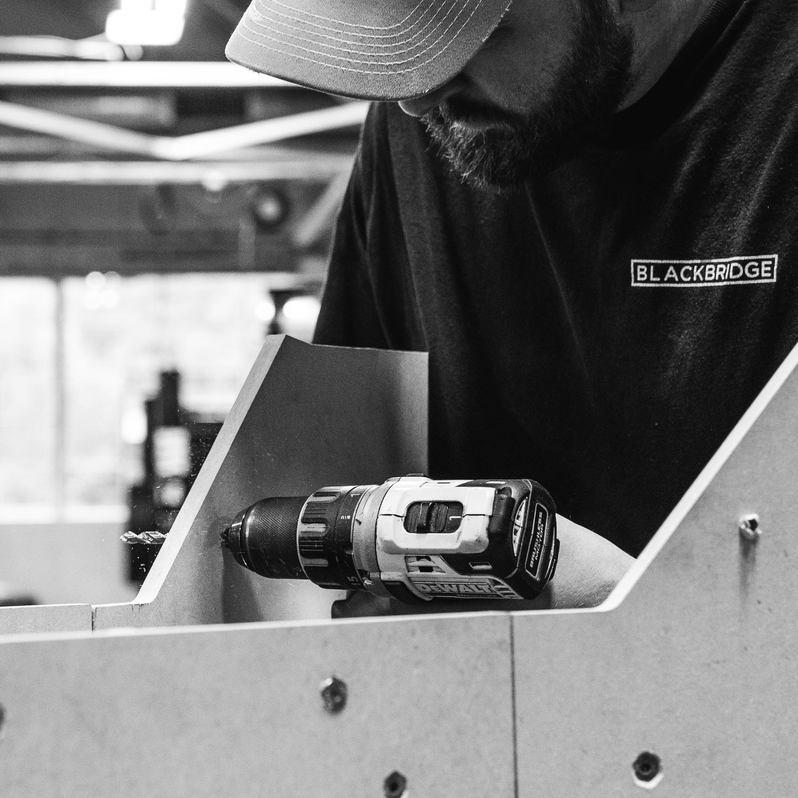 The Classic Defender Market in 2024: Engineering Impact on Restomod Excellence